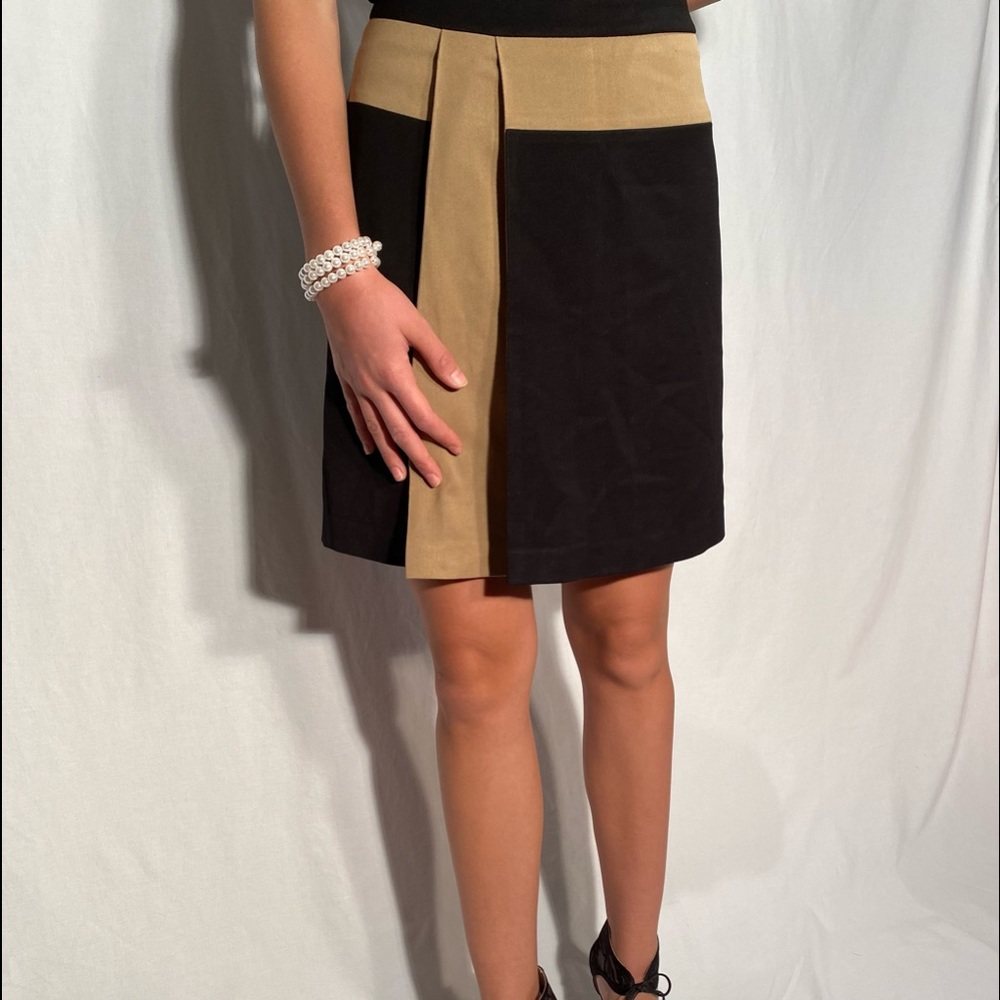 Brand New Club Monaco Black and Tan skirt